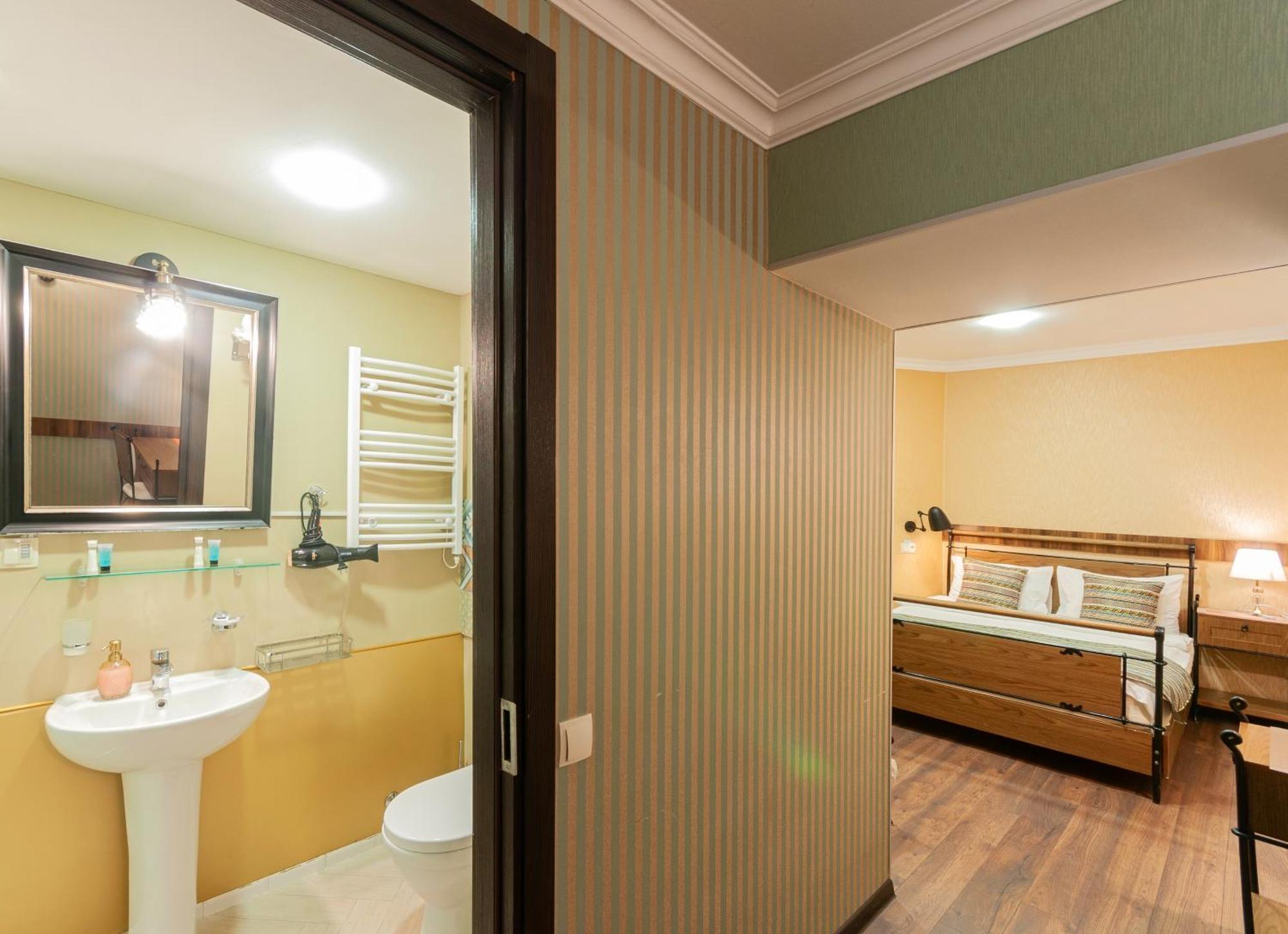 Wine Story Hotel & Club Tbilisi ภายนอก รูปภาพ