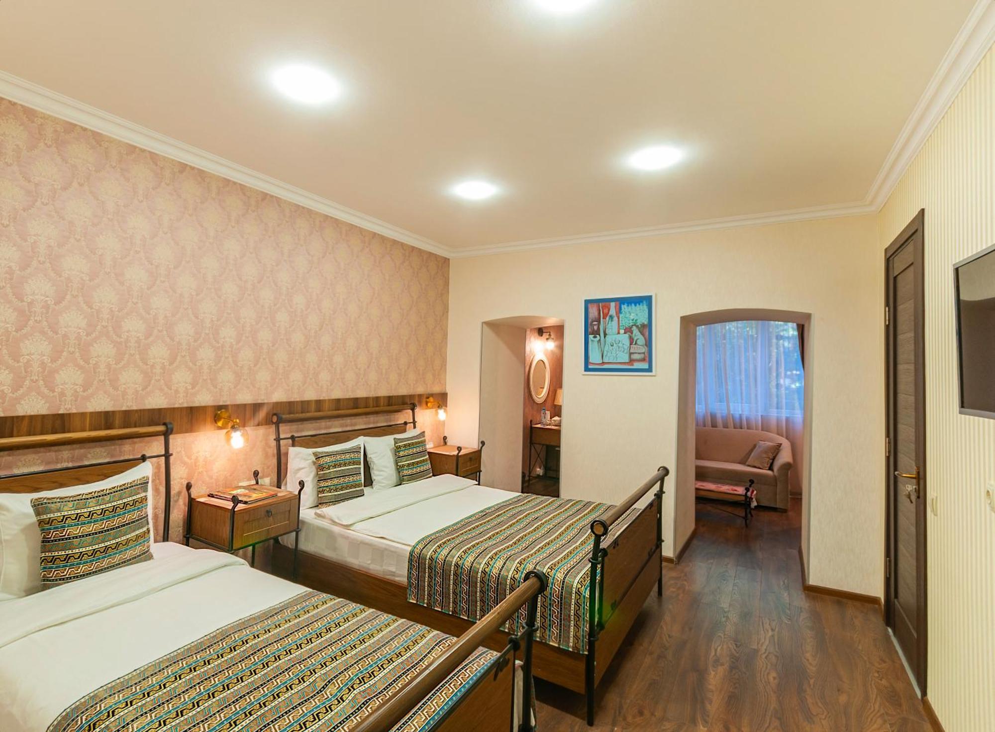 Wine Story Hotel & Club Tbilisi ภายนอก รูปภาพ